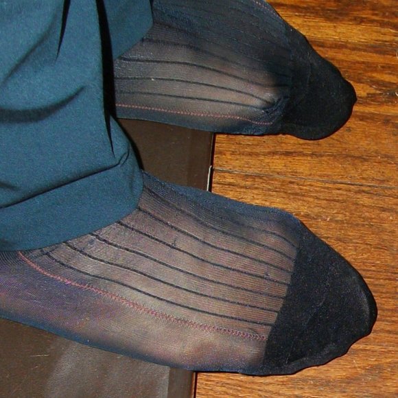 2PR Men's Sheer Navy Thick N Thin with Pattern, Cap Toe Cap Heel Socks -- 10 -13 - Picture 11 of 12